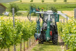 Fendt-200-smalspoortrekker