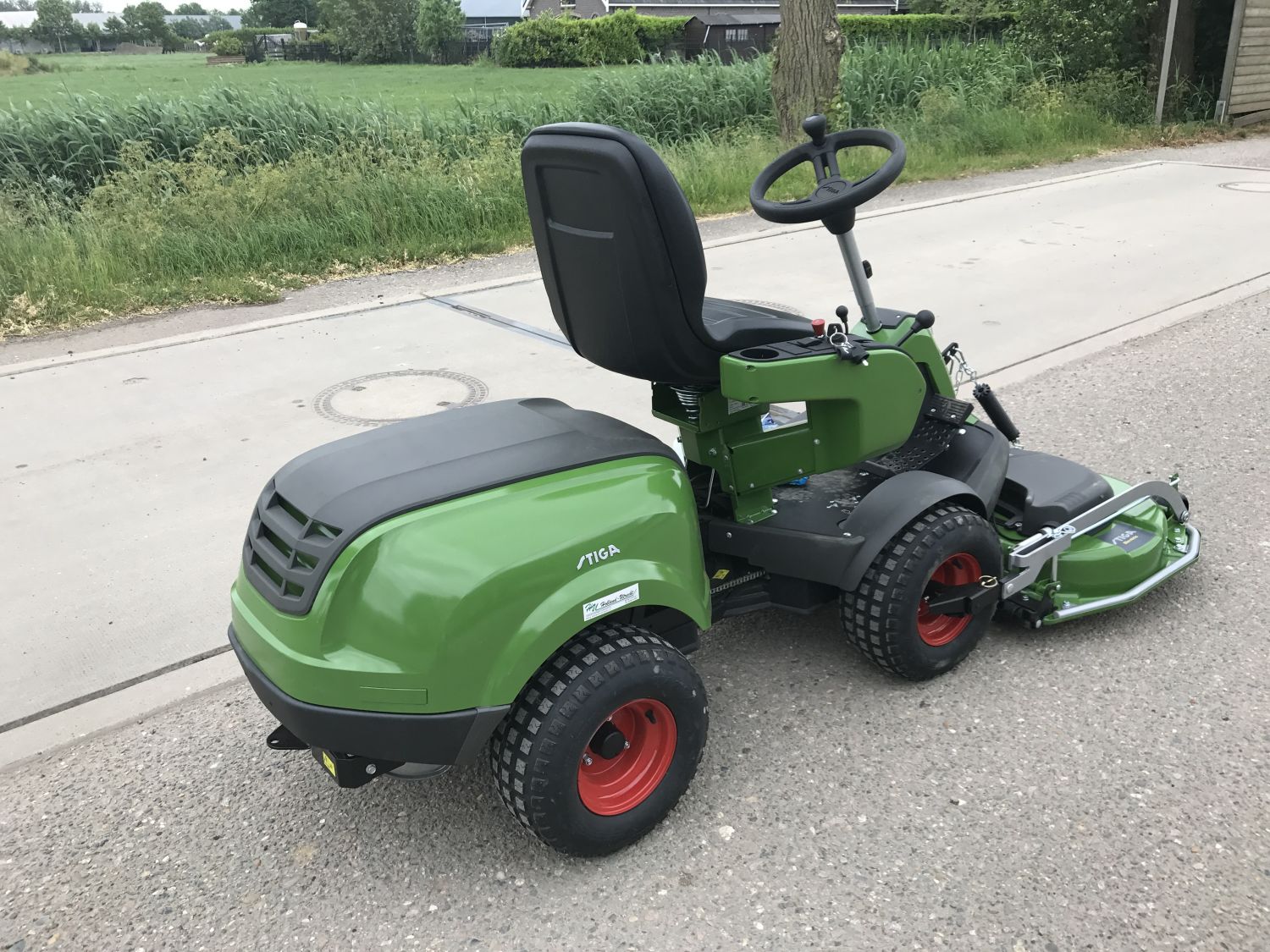 Geelachtig Malaise Razernij Fendt gazonmaaier - Holland Utrecht B.V.Holland Utrecht B.V.