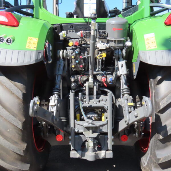 Fendt 620 met Herder