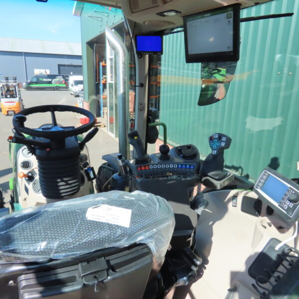 Fendt 620 met Herder