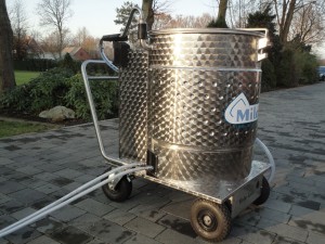 Melktaxi met pasteur